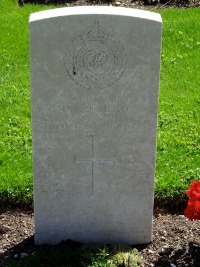 Klagenfurt War Cemetery - Mead, Dennis Charles James